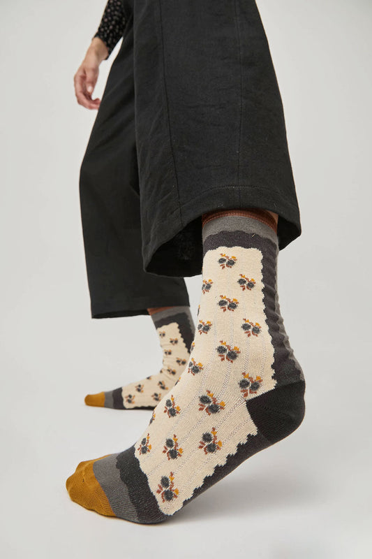 Exquisite J Short Cotton Micro Roses Socks in Cream