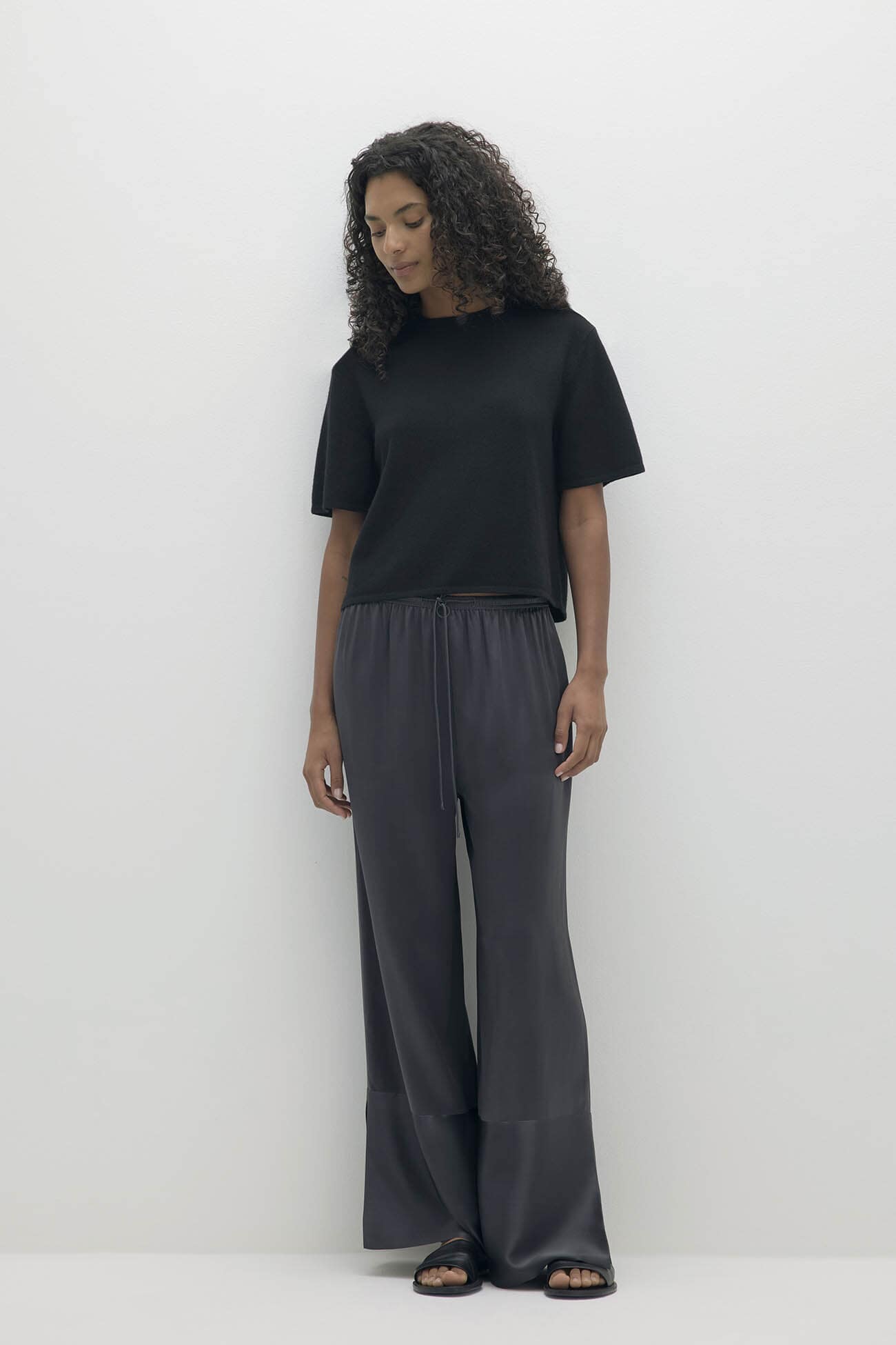 JEAN CASHMERE CREWNECK SWEATER