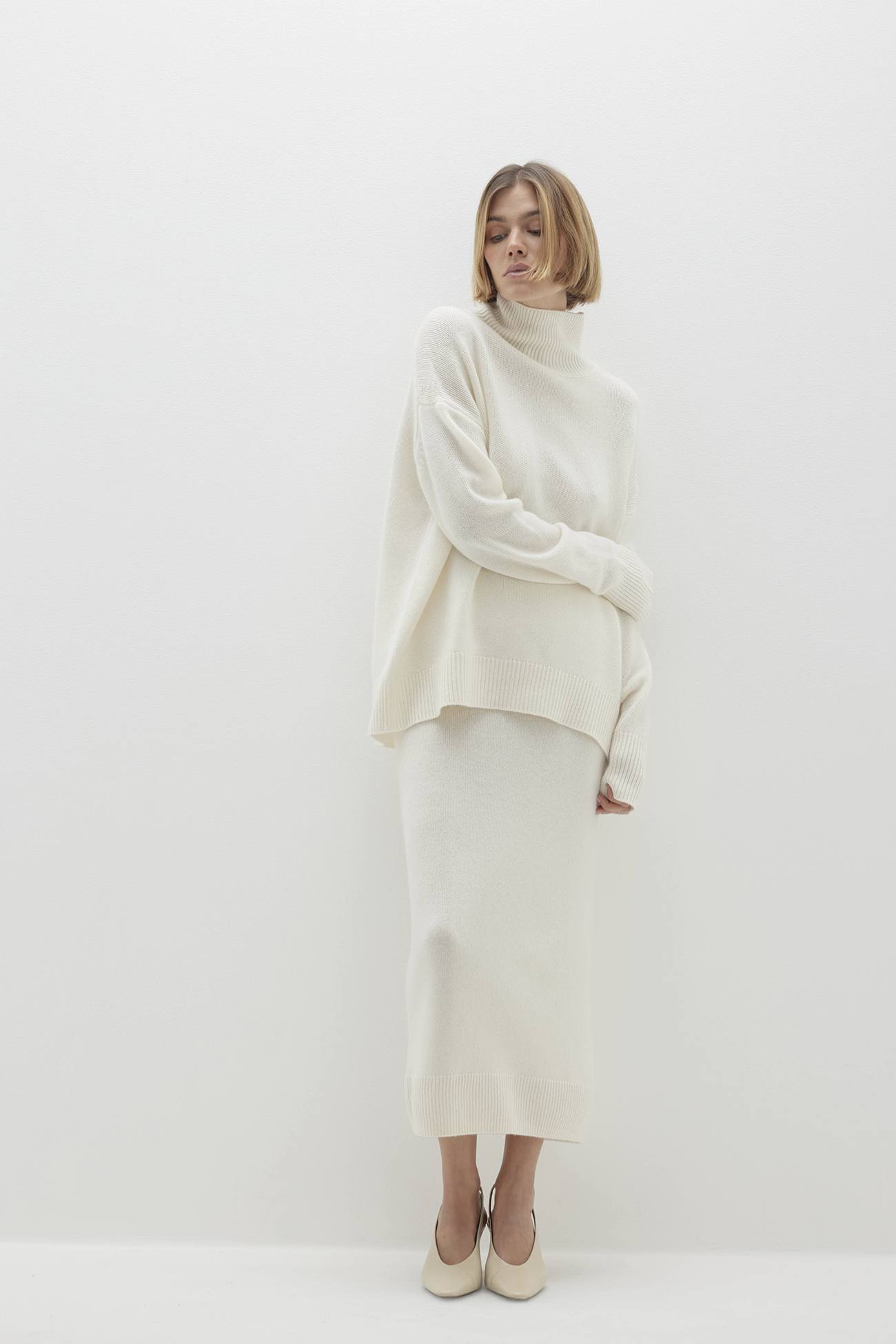 JOSLYN TURTLENECK CASHMERE SWEATER