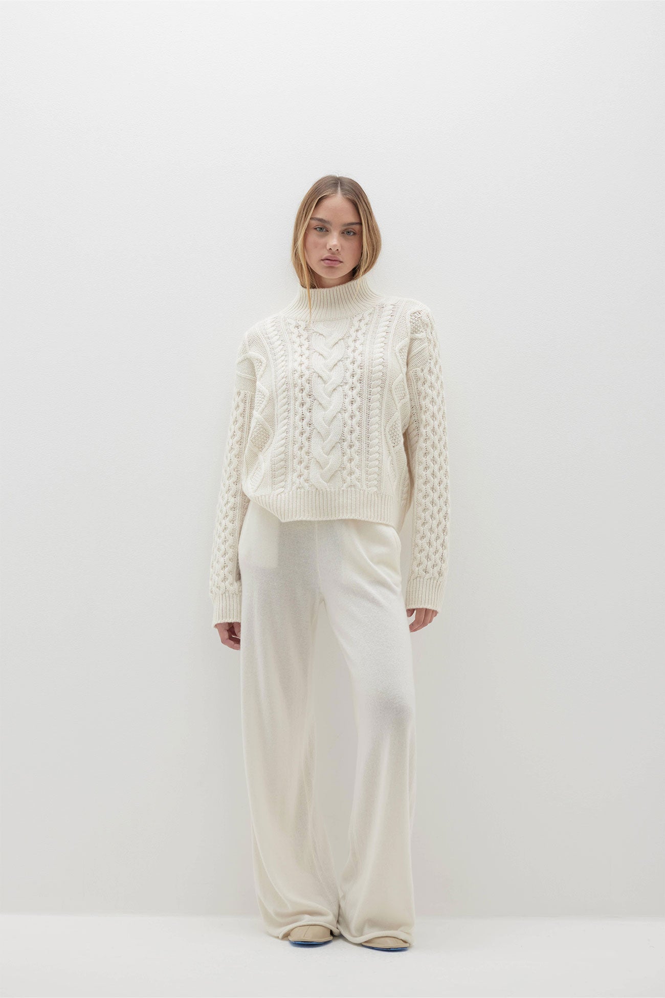 AVRIL CABLE TURTLENECK