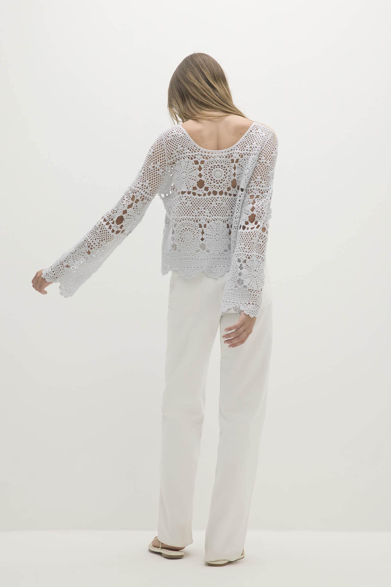 BRIA CROCHET CREWNECK