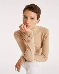 Kujten Bobi Turtle Neck Cashmere Sweater