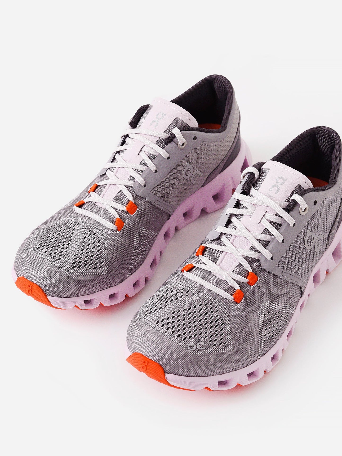 ON Womens Cloud X Running Shoe