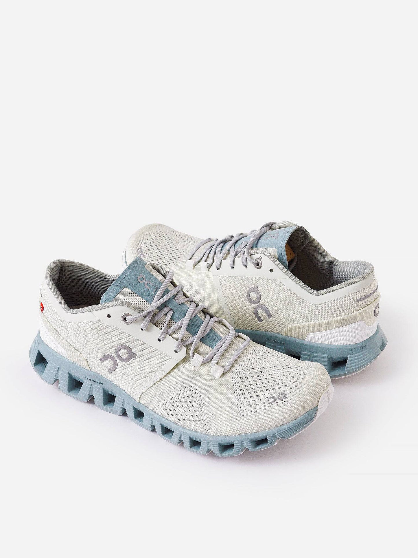 ON Womens Cloud X Running Shoe