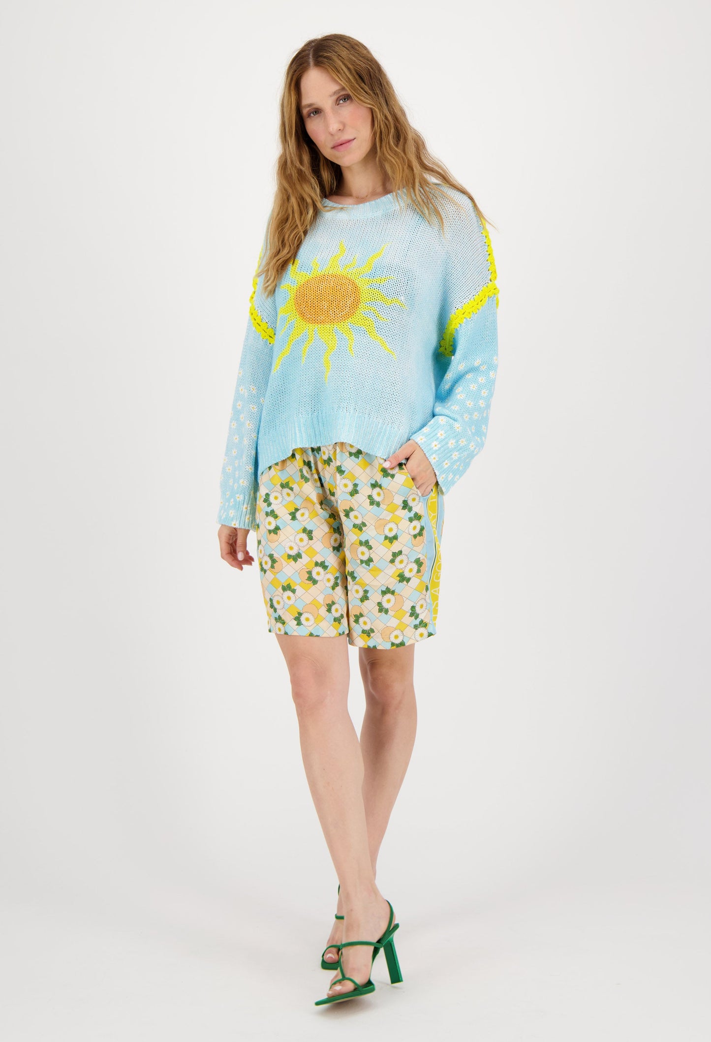 Me369 Capri Sweater